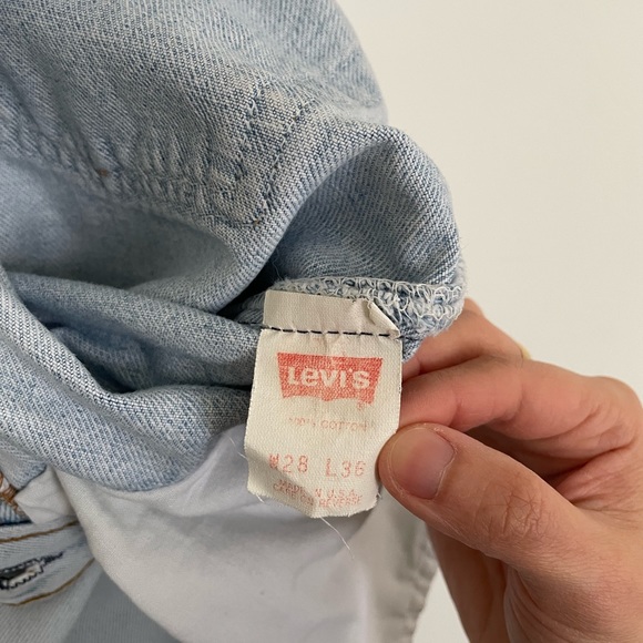 Vintage 90’s Levi’s 501 Jeans - Picture 4 of 6